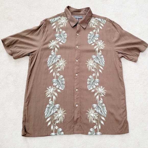 Croft & Barrow Hawaiian Camp Shirt Mens Size Large Brown Floral Button Up Rayon - Picture 1 of 9